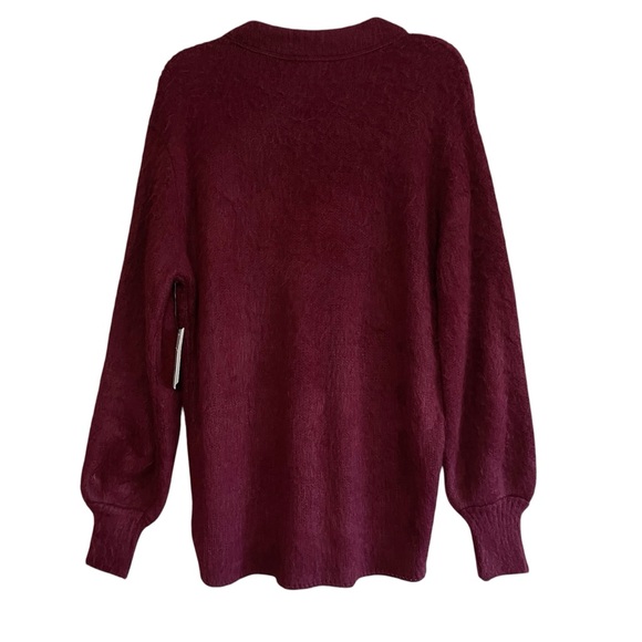 NWT Nordstrom BP Women’s Small Burgundy Fuzzy Furry Oversized V Neck Sweater - Picture 4 of 6